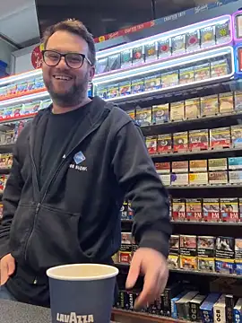 Snapshot of Dominic2295 chatting on January 19, 2026, 5:00 am Dominic2295 online show from January 19, 2026, 5:00 am