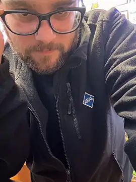 Snapshot of Dominic2295 chatting on February 10, 2026, 5:17 am Dominic2295 online show from February 10, 2026, 5:17 am