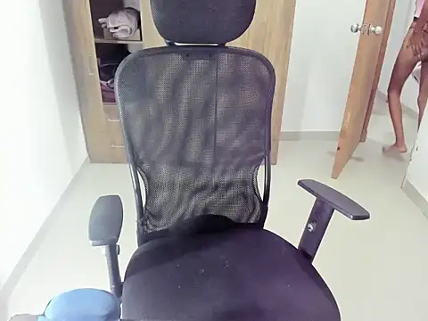 Snapshot of saskya13 chatting on January 10, 2026, 3:46 am saskya13 online show from January 10, 2026, 3:46 am