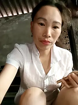 Snapshot of Nllpvp chatting on April 4, 2026, 3:02 am Nllpvp online show from April 4, 2026, 3:02 am