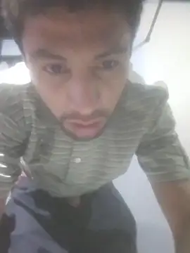 Snapshot of AlejandreBy chatting on March 24, 2026, 1:38 am AlejandreBy online show from March 24, 2026, 1:38 am