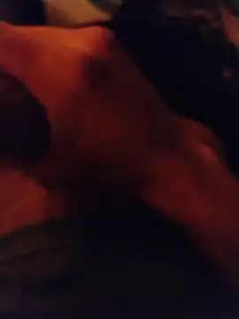 Snapshot of AlejandreBy chatting on April 8, 2026, 6:04 am AlejandreBy online show from April 8, 2026, 6:04 am