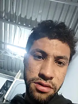 Snapshot of AlejandreBy chatting on March 28, 2026, 2:45 am AlejandreBy online show from March 28, 2026, 2:45 am