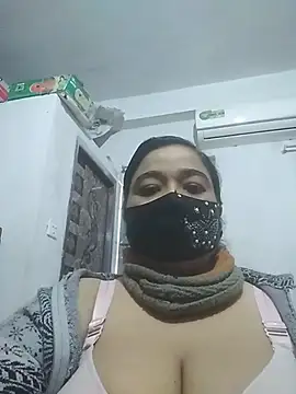 momo loves online show from February 6, 2026, 3:35 am