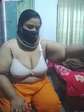 momo loves online show from February 12, 2026, 3:28 am