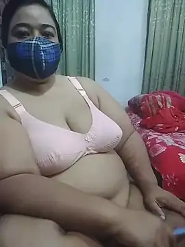 momo loves online show from April 13, 2026, 8:35 pm