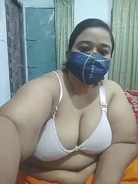 momo loves online show from March 4, 2026, 5:53 pm