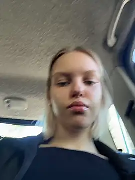AshleyMur online show from June 3, 2026, 7:09 am