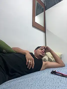 Steven24r30 online show from February 10, 2026, 3:33 pm