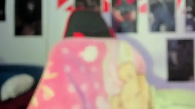 abril onnel online show from April 7, 2026, 8:10 pm