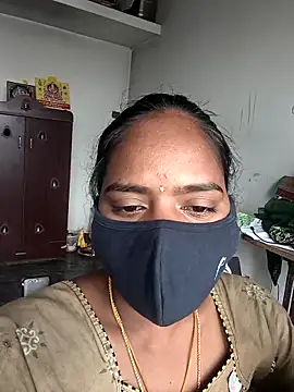 Tamil Hot Divya online show from February 2, 2026, 5:06 am