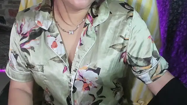 Snapshot of Tannushree chatting on May 11, 2026, 1:34 pm Tannushree online show from May 11, 2026, 1:34 pm