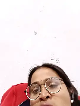 Snapshot of Cute--Aditi chatting on January 9, 2026, 1:40 pm Cute--Aditi online show from January 9, 2026, 1:40 pm