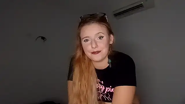 CUTEJESSBABE online show from July 3, 2026, 3:29 pm