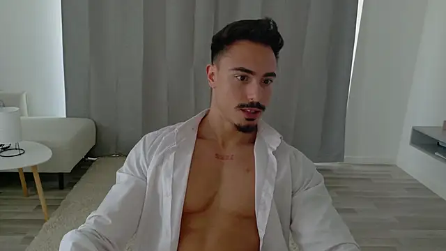 Master Lukas online show from May 11, 2026, 1:56 pm