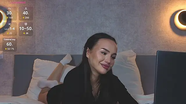 LushMirai online show from March 26, 2026, 2:04 pm