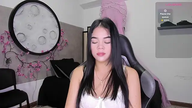 Snapshot of Luna__02 chatting on March 2, 2026, 11:50 am Luna 02 online show from March 2, 2026, 11:50 am