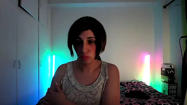 HoneyValentine online show from April 13, 2026, 6:45 pm