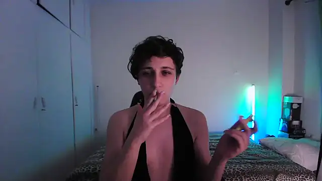 HoneyValentine online show from June 20, 2026, 6:46 pm