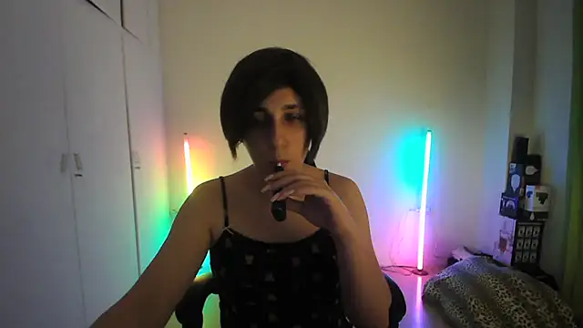 HoneyValentine online show from August 1, 2026, 11:03 pm