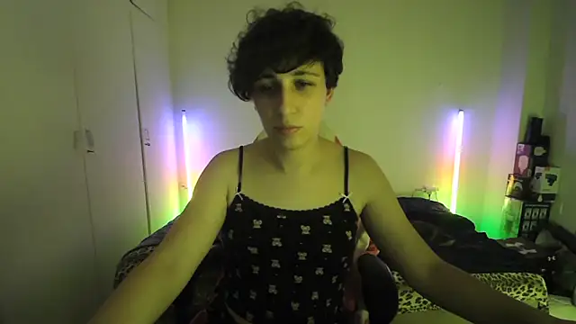 HoneyValentine online show from July 12, 2026, 5:58 pm
