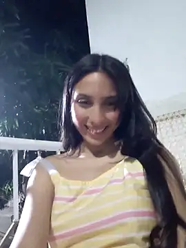 Snapshot of FrierenHot chatting on March 1, 2026, 3:50 am FrierenHot online show from March 1, 2026, 3:50 am