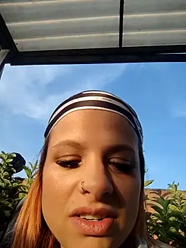 Snapshot of Cataleya_16 chatting on February 14, 2026, 10:32 pm Cataleya 16 online show from February 14, 2026, 10:32 pm