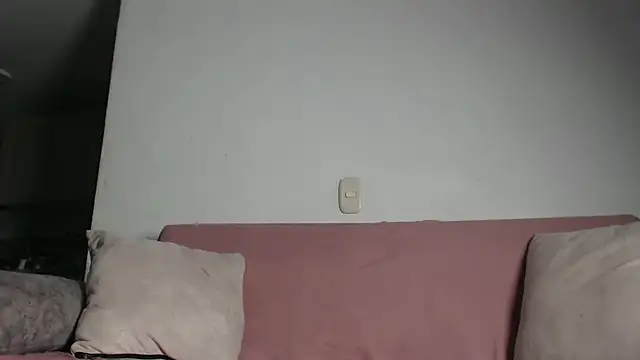 samanta xi online show from April 14, 2026, 12:04 am