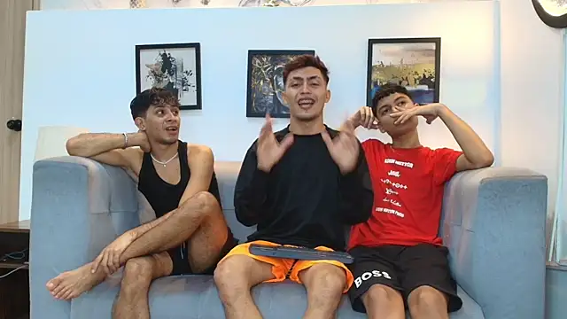 AVENGER BOYS2026 online show from January 17, 2026, 1:20 am