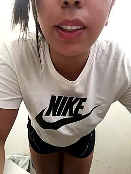 martinakawj online show from January 9, 2026, 5:42 pm