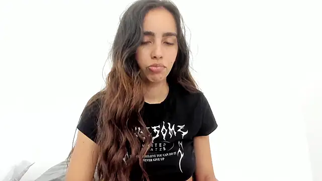 Sarah sumemers online show from April 11, 2026, 9:40 pm