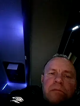 Snapshot of kanos71 chatting on January 9, 2026, 3:52 pm kanos71 online show from January 9, 2026, 3:52 pm