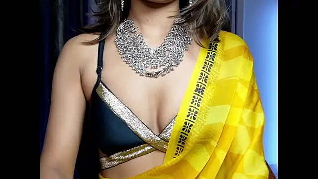 Snapshot of SugarAura chatting on February 17, 2026, 4:26 pm SugarAura online show from February 17, 2026, 4:26 pm