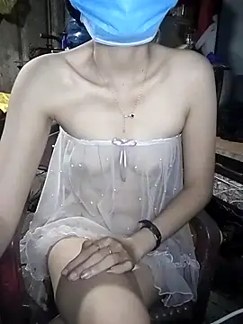 Snapshot of -Nicole-e chatting on February 22, 2026, 11:17 pm -Nicole-e online show from February 22, 2026, 11:17 pm