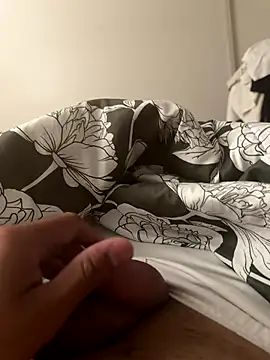 Snapshot of dacagarcia2504 chatting on January 6, 2026, 6:17 am dacagarcia2504 online show from January 6, 2026, 6:17 am