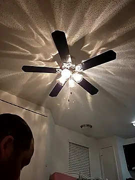 Snapshot of alexandercubo chatting on January 16, 2026, 2:04 am alexandercubo online show from January 16, 2026, 2:04 am