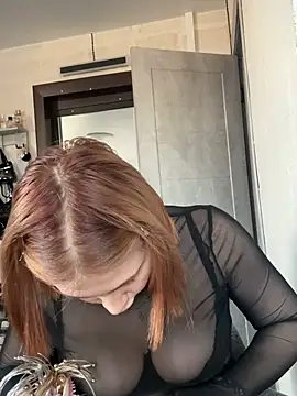 Snapshot of xCandyDollx chatting on February 28, 2026, 6:24 am xCandyDollx online show from February 28, 2026, 6:24 am