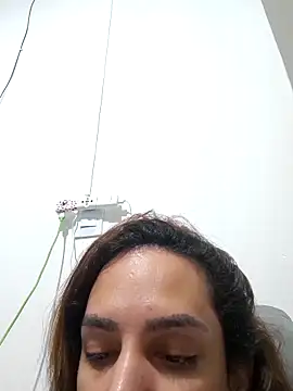 Snapshot of ofjuliaa chatting on April 5, 2026, 4:52 am ofjuliaa online show from April 5, 2026, 4:52 am