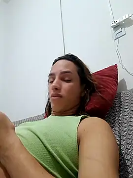 Snapshot of ofjuliaa chatting on March 7, 2026, 1:45 am ofjuliaa online show from March 7, 2026, 1:45 am