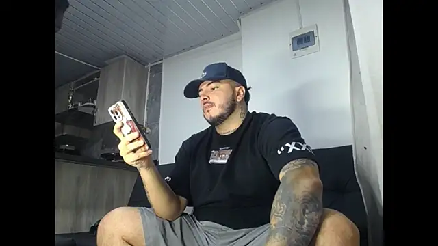 Nero VanHelsing online show from February 11, 2026, 4:01 am