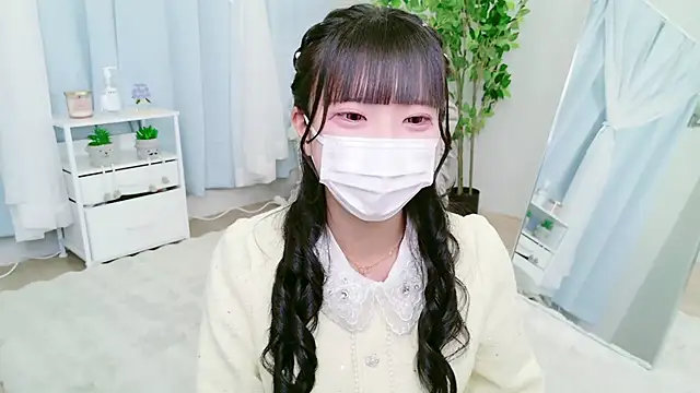 Nonn chan online show from March 3, 2026, 6:42 am