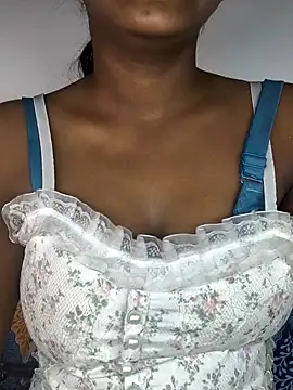 Royal-girl78 online show from January 11, 2026, 4:25 pm