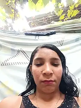 Snapshot of chikivivi- chatting on January 9, 2026, 12:45 pm chikivivi- online show from January 9, 2026, 12:45 pm