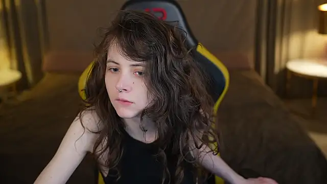 Orly flame online show from April 6, 2026, 6:42 pm