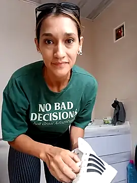 EcoDePiel online show from February 16, 2026, 10:07 pm