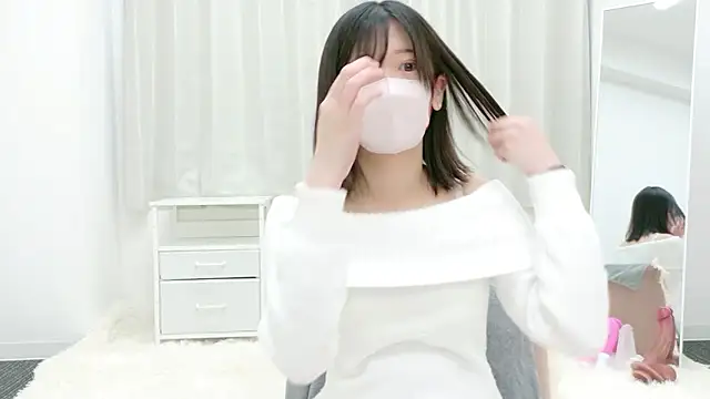 yuruchan  online show from April 7, 2026, 3:36 pm