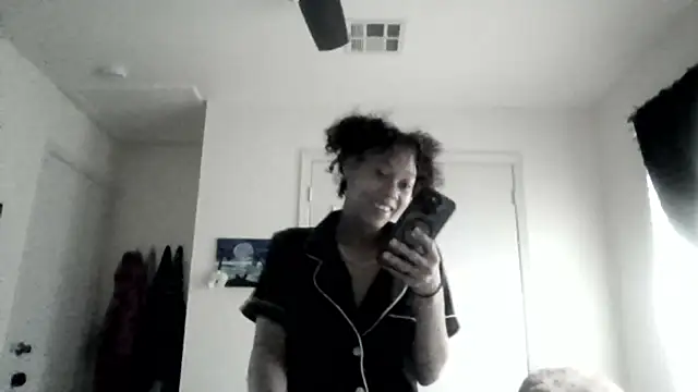 Tamiii420 online show from April 25, 2026, 2:14 pm