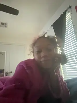 Snapshot of Tamiii420 chatting on April 4, 2026, 1:28 pm Tamiii420 online show from April 4, 2026, 1:28 pm