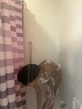 Snapshot of Tamiii420 chatting on April 13, 2026, 5:50 pm Tamiii420 online show from April 13, 2026, 5:50 pm