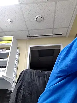 Snapshot of yurii_magic chatting on January 18, 2026, 5:27 pm yurii magic online show from January 18, 2026, 5:27 pm